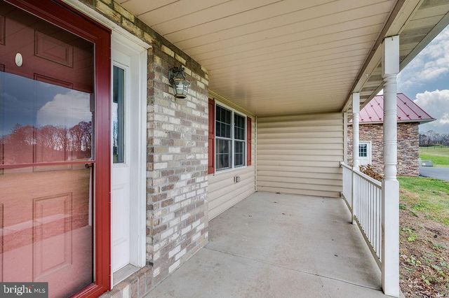 130 TROXEL RD, Shoemakersville, PA 19555