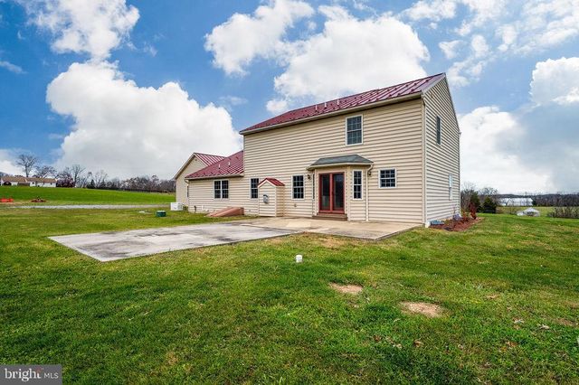 130 TROXEL RD, Shoemakersville, PA 19555
