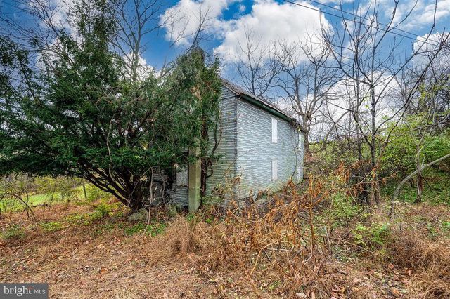 130 TROXEL RD, Shoemakersville, PA 19555