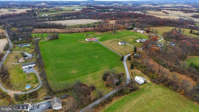 130 TROXEL RD, Shoemakersville, PA 19555