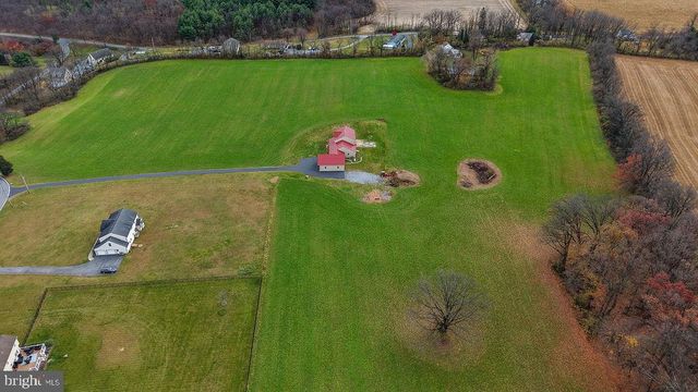 130 TROXEL RD, Shoemakersville, PA 19555