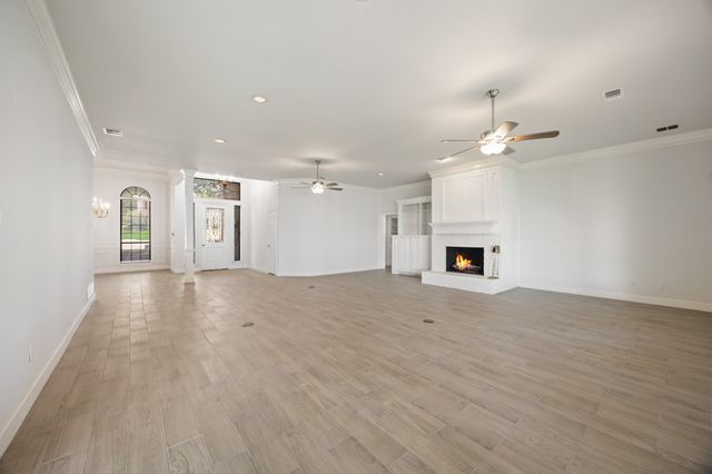 2318 Southbay Circle, Rowlett, TX 75088