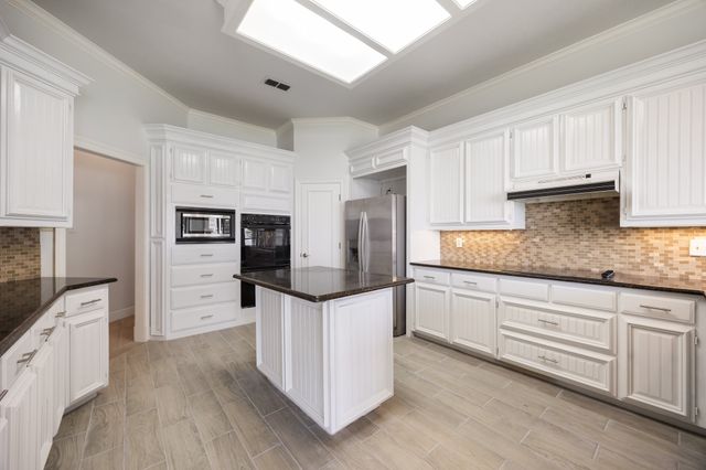 2318 Southbay Circle, Rowlett, TX 75088