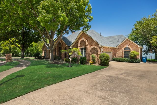 2318 Southbay Circle, Rowlett, TX 75088