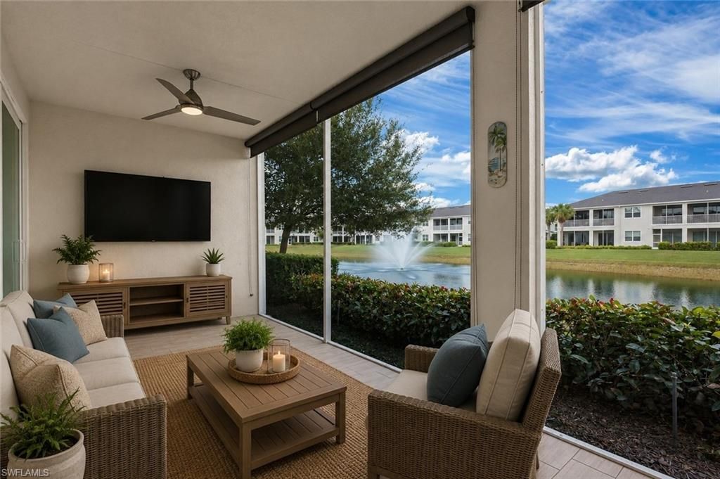 6954 Avalon CIR 703, Naples, FL 34112