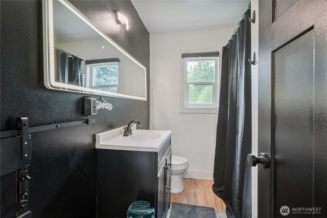 355 Slide Creek Road, Longview, WA 98632