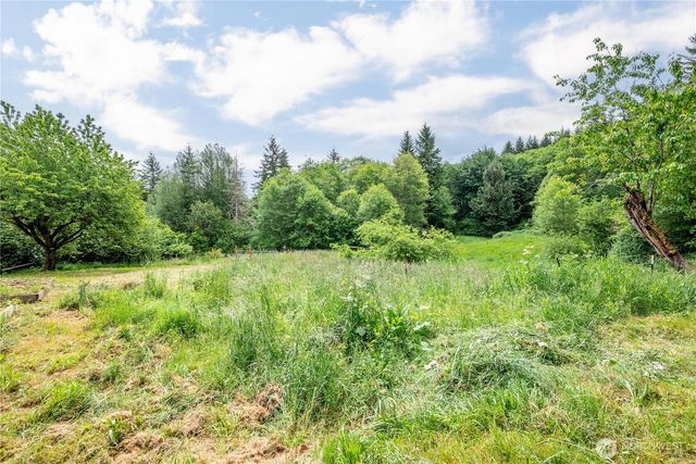 355 Slide Creek Road, Longview, WA 98632
