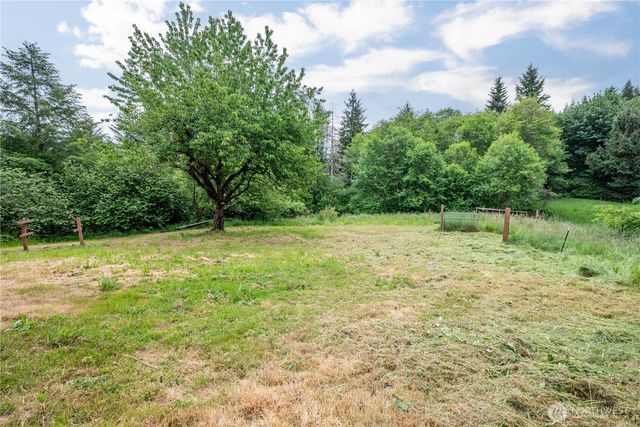 355 Slide Creek Road, Longview, WA 98632