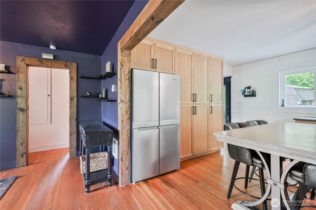 355 Slide Creek Road, Longview, WA 98632