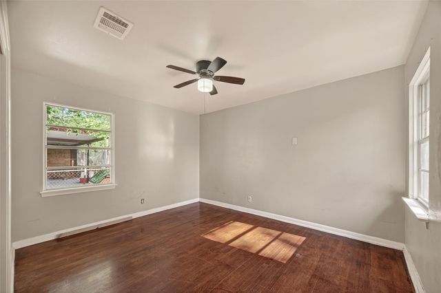5810 Flamingo Drive, Houston, TX 77033