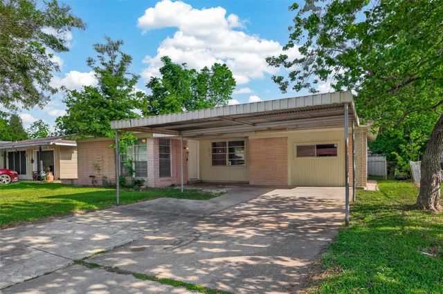 5810 Flamingo Drive, Houston, TX 77033
