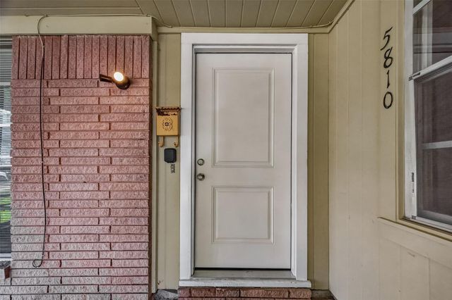 5810 Flamingo Drive, Houston, TX 77033