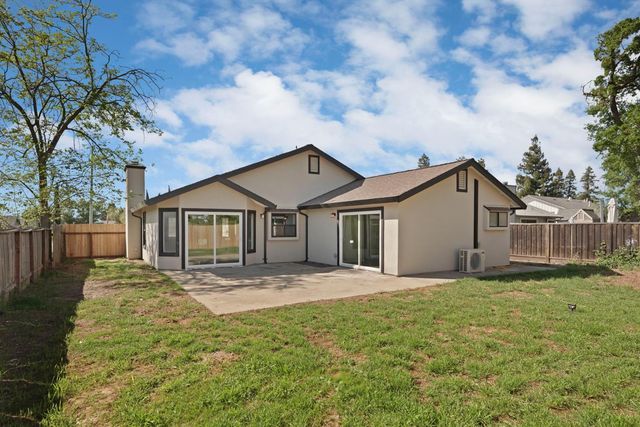 881 Spur Way, Galt, CA 95632
