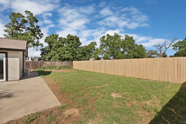 881 Spur Way, Galt, CA 95632