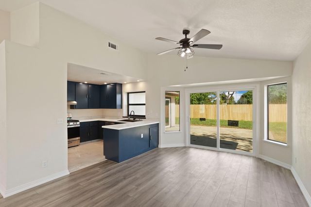 881 Spur Way, Galt, CA 95632