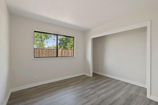 881 Spur Way, Galt, CA 95632