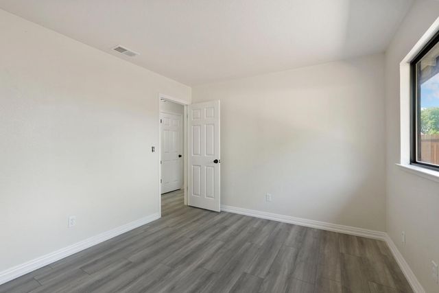 881 Spur Way, Galt, CA 95632