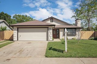 881 Spur Way, Galt, CA 95632