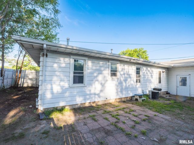 1219 S 18TH Street, Pekin, IL 61554