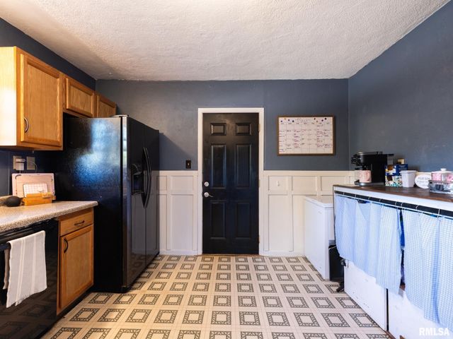 1219 S 18TH Street, Pekin, IL 61554