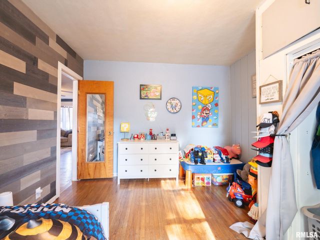 1219 S 18TH Street, Pekin, IL 61554