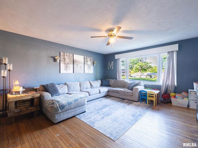 1219 S 18TH Street, Pekin, IL 61554