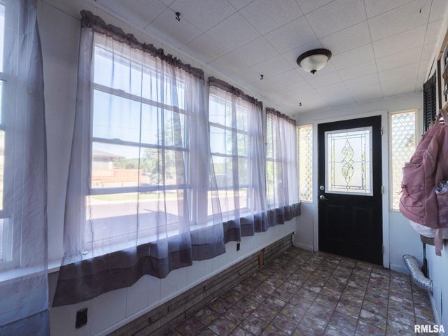1219 S 18TH Street, Pekin, IL 61554