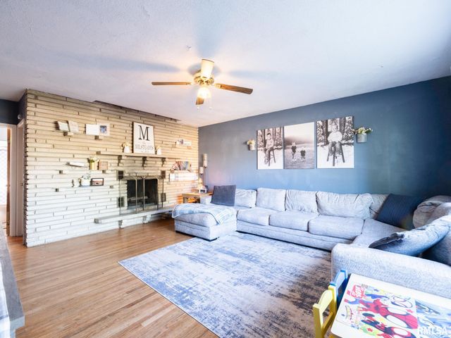 1219 S 18TH Street, Pekin, IL 61554