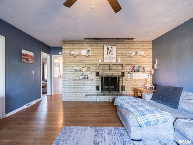 1219 S 18TH Street, Pekin, IL 61554