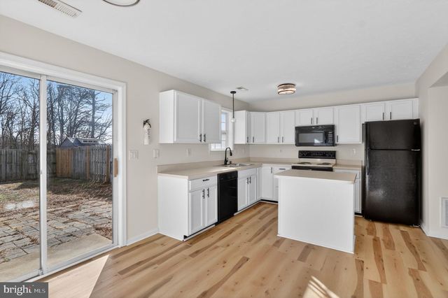 4540 LEIGHANN LN, Fredericksburg, VA 22408