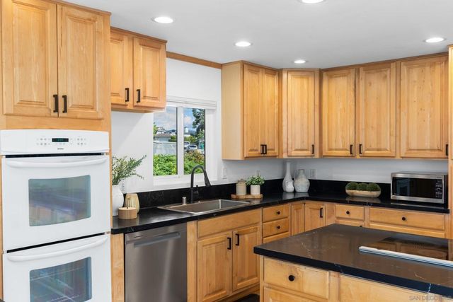 2812 Arcola Ave., San Diego, CA 92117