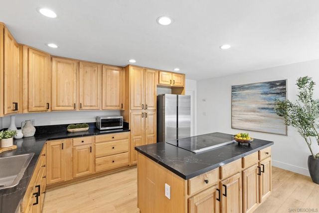 2812 Arcola Ave., San Diego, CA 92117