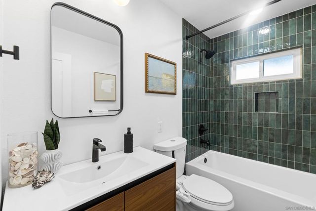 2812 Arcola Ave., San Diego, CA 92117