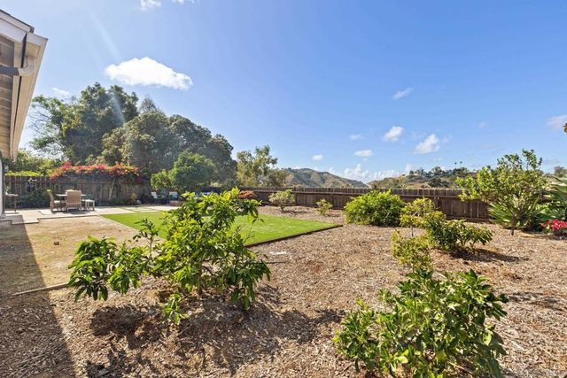 2812 Arcola Ave., San Diego, CA 92117