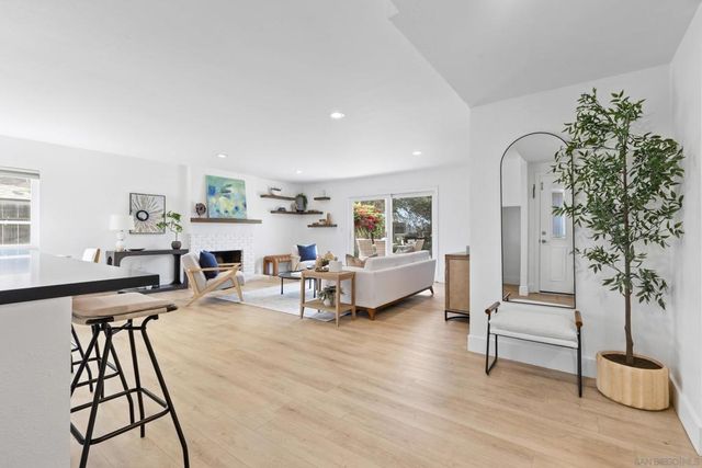 2812 Arcola Ave., San Diego, CA 92117