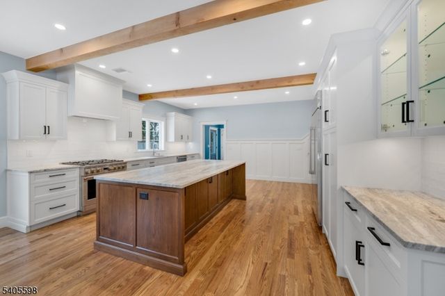 28 North St, Ramsey Boro, NJ 07446