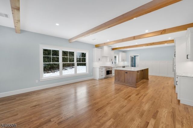 28 North St, Ramsey Boro, NJ 07446