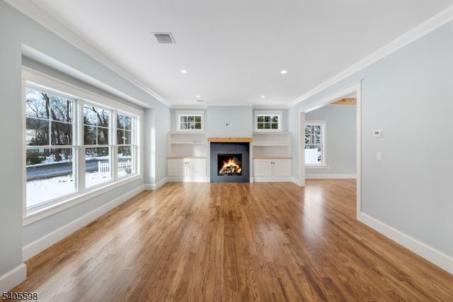 28 North St, Ramsey Boro, NJ 07446