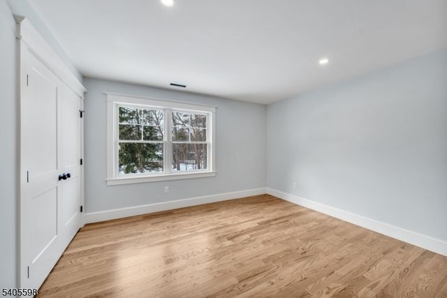 28 North St, Ramsey Boro, NJ 07446