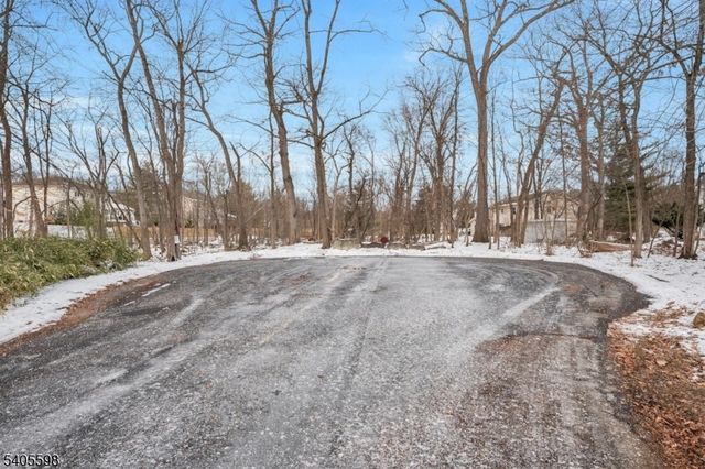 28 North St, Ramsey Boro, NJ 07446