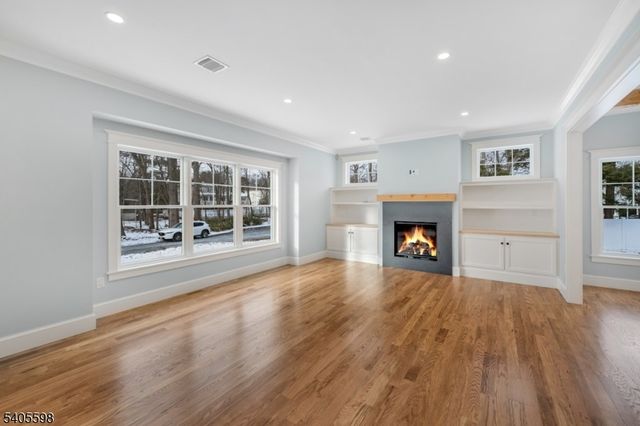 28 North St, Ramsey Boro, NJ 07446