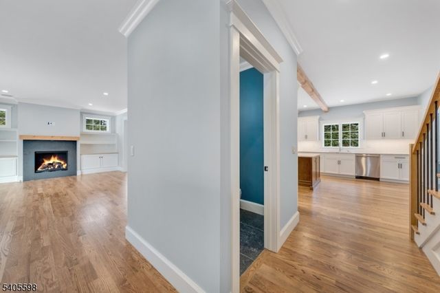 28 North St, Ramsey Boro, NJ 07446