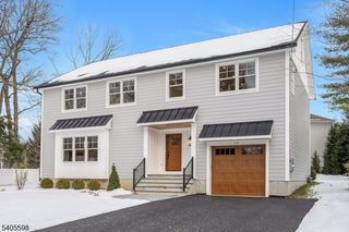 28 North St, Ramsey Boro, NJ 07446