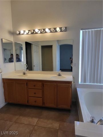 7928 Nookfield Drive, Las Vegas, NV 89147