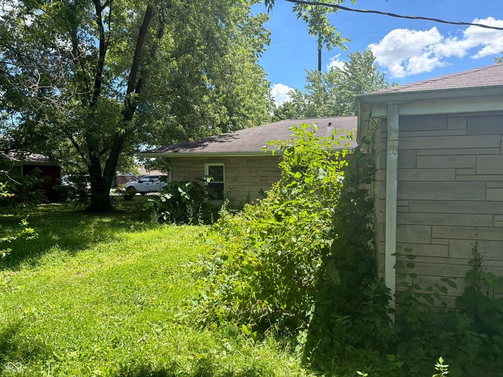 3001 N Richardt Avenue, Indianapolis, IN 46226