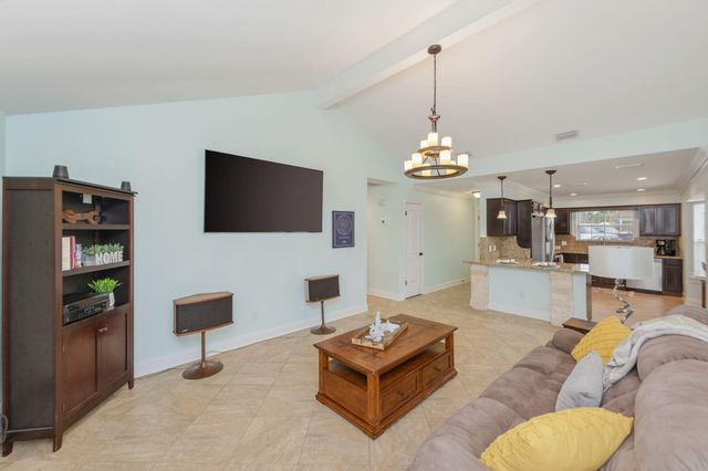 1915 Heartland Drive, Fort Walton Beach, FL 32547