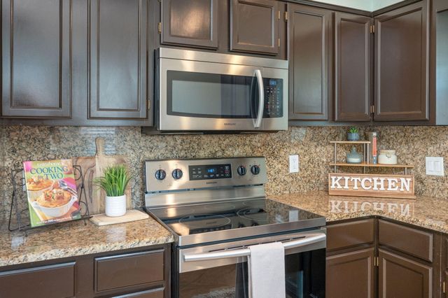 1915 Heartland Drive, Fort Walton Beach, FL 32547