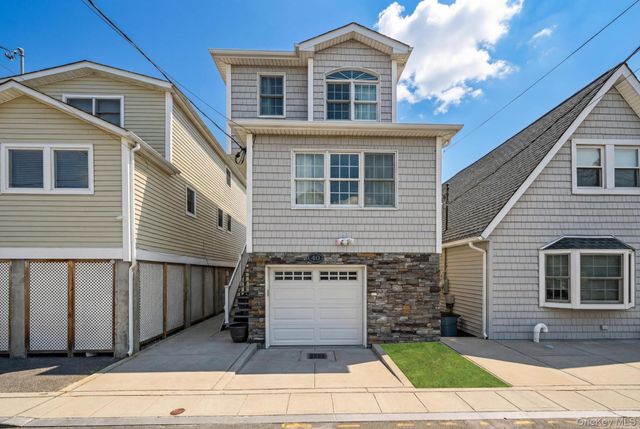 40 W 13th Road, Broad Channel, NY 11693