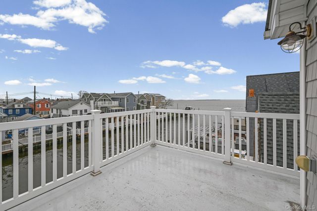 40 W 13th Road, Broad Channel, NY 11693