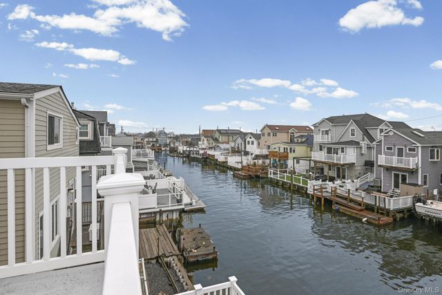 40 W 13th Road, Broad Channel, NY 11693